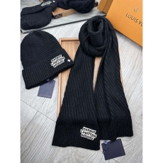 Louis Vuitton Caps Scarfs